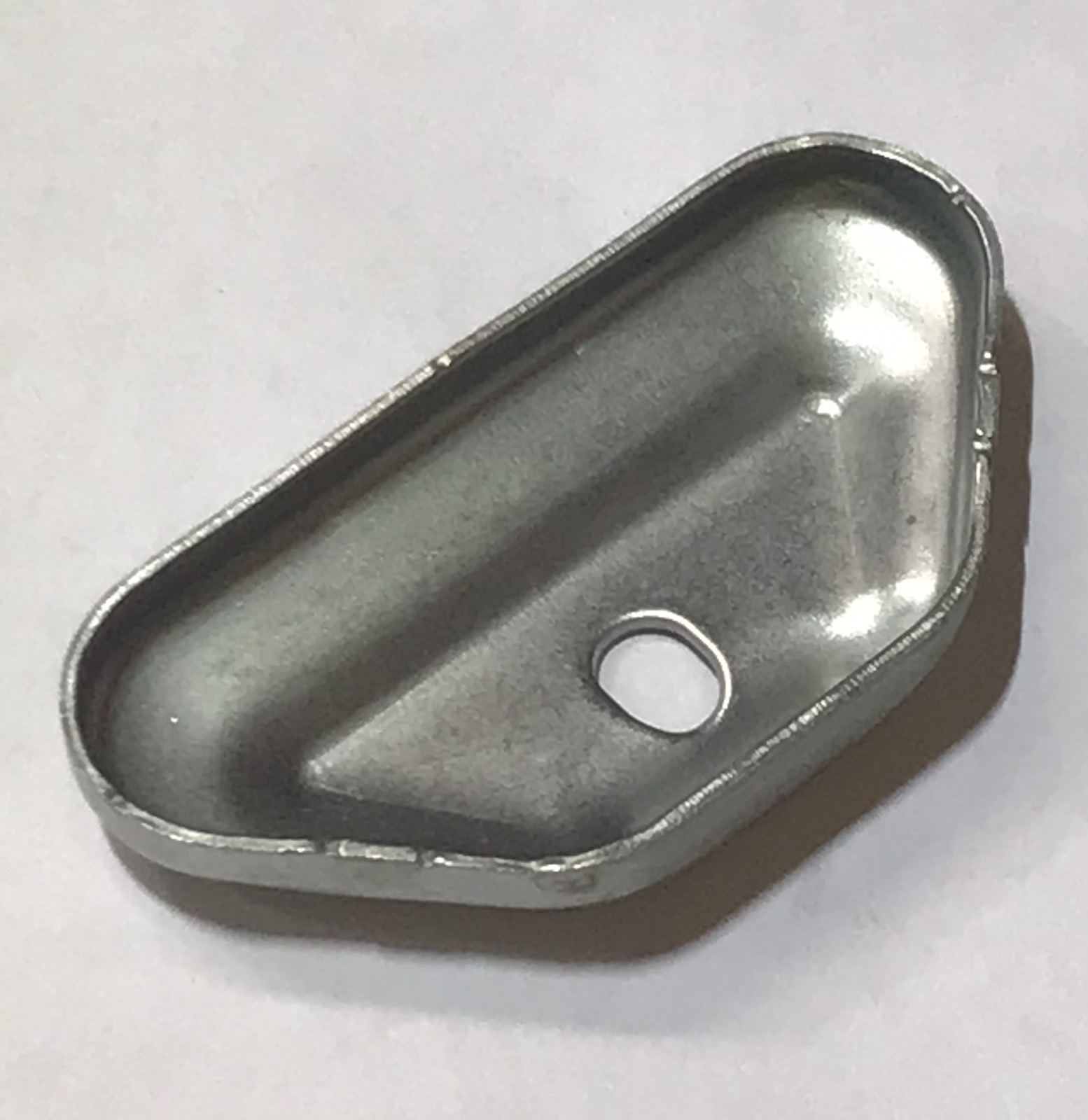 Скоба крепления аккумулятора Renault 561532